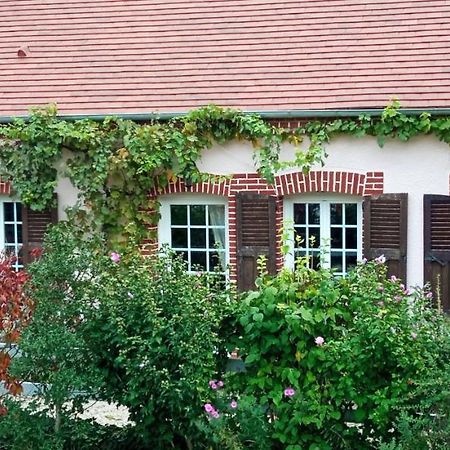Chantilly ,Petit Dejeuner Et Table D'Hotes Possible Noyers  Ngoại thất bức ảnh