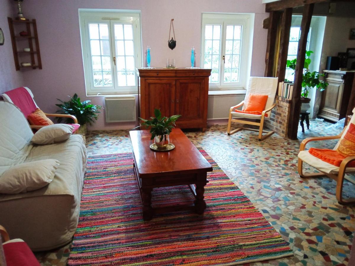 Chantilly ,Petit Dejeuner Et Table D'Hotes Possible Noyers  Ngoại thất bức ảnh